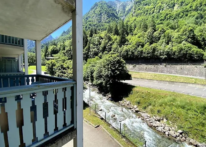 T3 Centre Avec Parking, Balcon Et Wifi. 5p. Cauterets