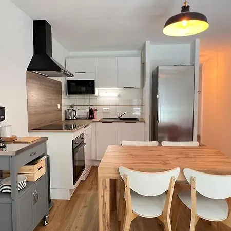 Apartamento T3 Centre Avec Parking, Balcon Et Wifi. 5p. Cauterets