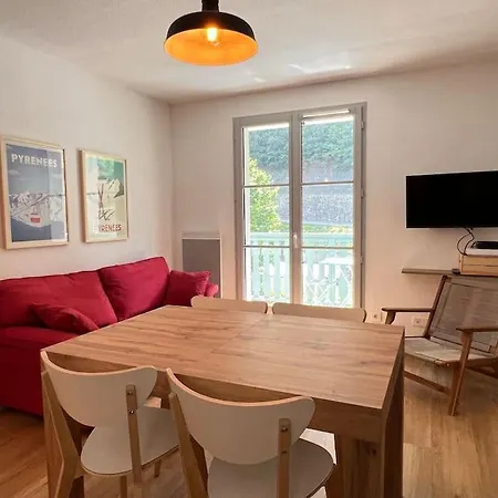 Apartamento T3 Centre Avec Parking, Balcon Et Wifi. 5p. Cauterets